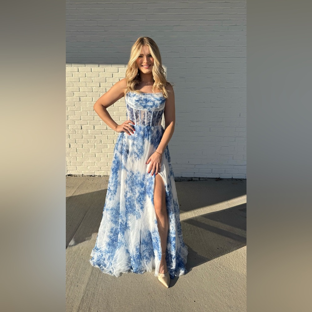 Dreamy blue & white corset maxi dress w/ flowy tulle skirt European summer vibes